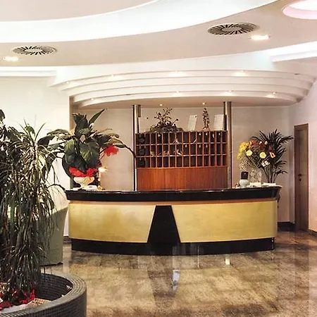 酒店 Dei Romanzi 托尔托雷托