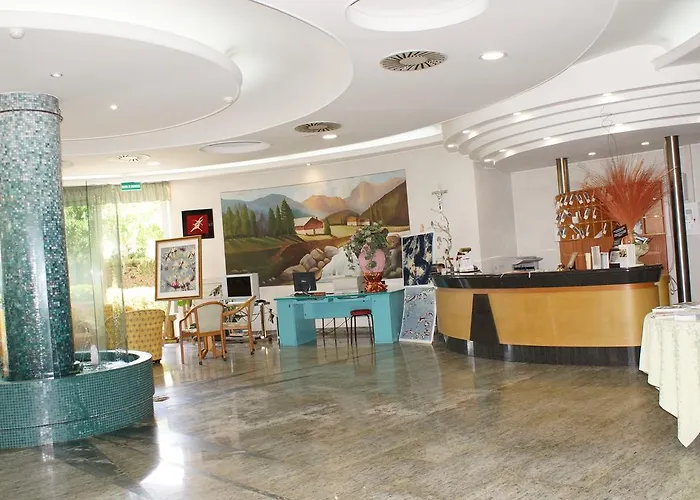 Hotel Dei Romanzi 3*